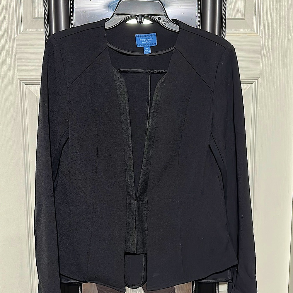 Simply Vera Wang Black Blazer with Pockets, Clasp Front and Shoulder Pads